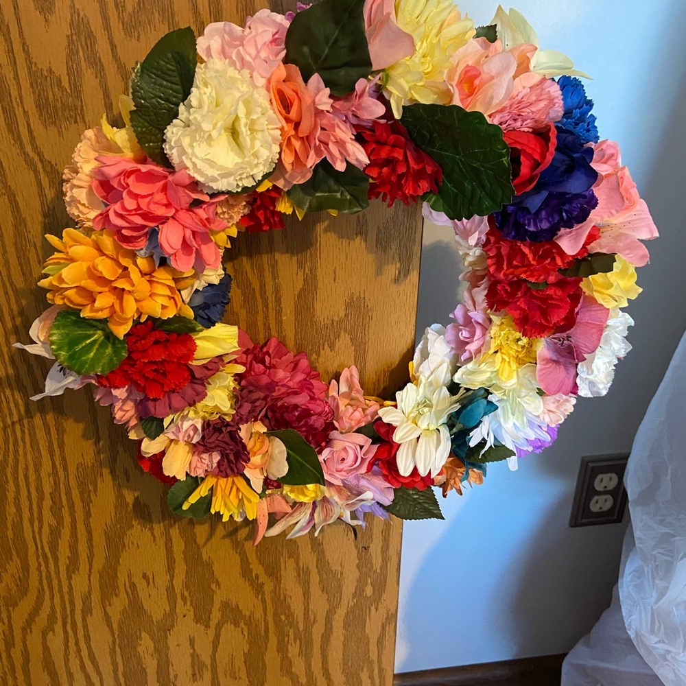 Vibrant Multicolor Floral Wreath